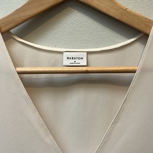 Babaton tank top. Cream. Size medium. - Picture 4 of 5